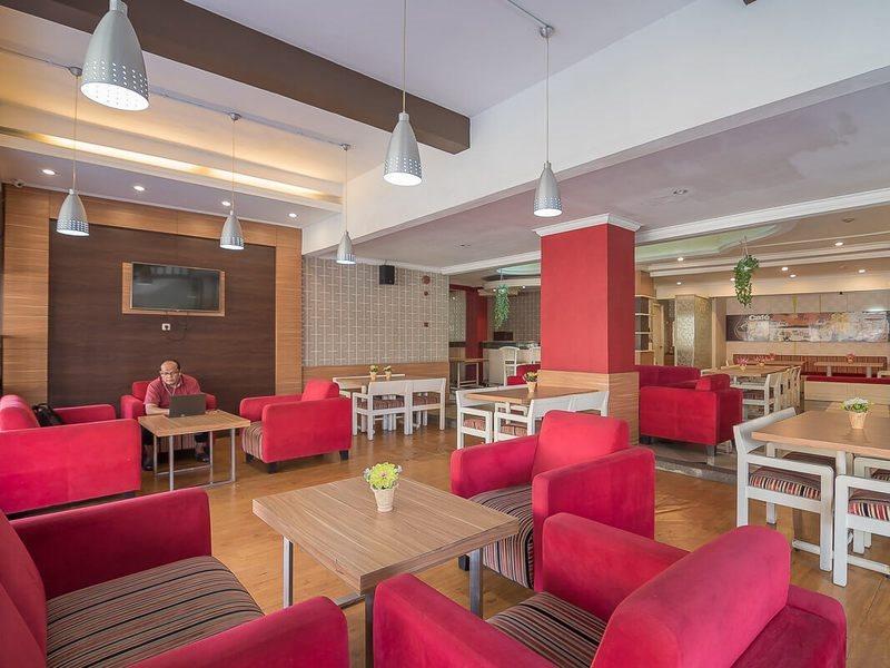 เรดดอร์ซ เนียร์ เซตราซารี มอลล์ 2 Hotel บันดุง ภายนอก รูปภาพ