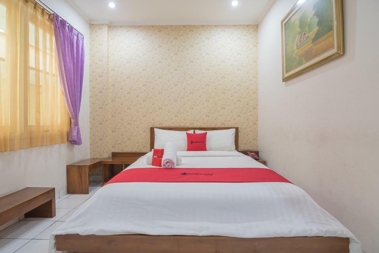 เรดดอร์ซ เนียร์ เซตราซารี มอลล์ 2 Hotel บันดุง ภายนอก รูปภาพ